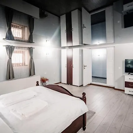 Dadi House Homestay *